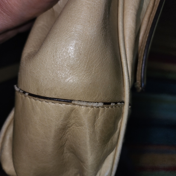 COACH GUC POPPY LEATHER NORTH/SOUTH PUSHLOCK LARGE TOTE BAG - Picture 14 of 16